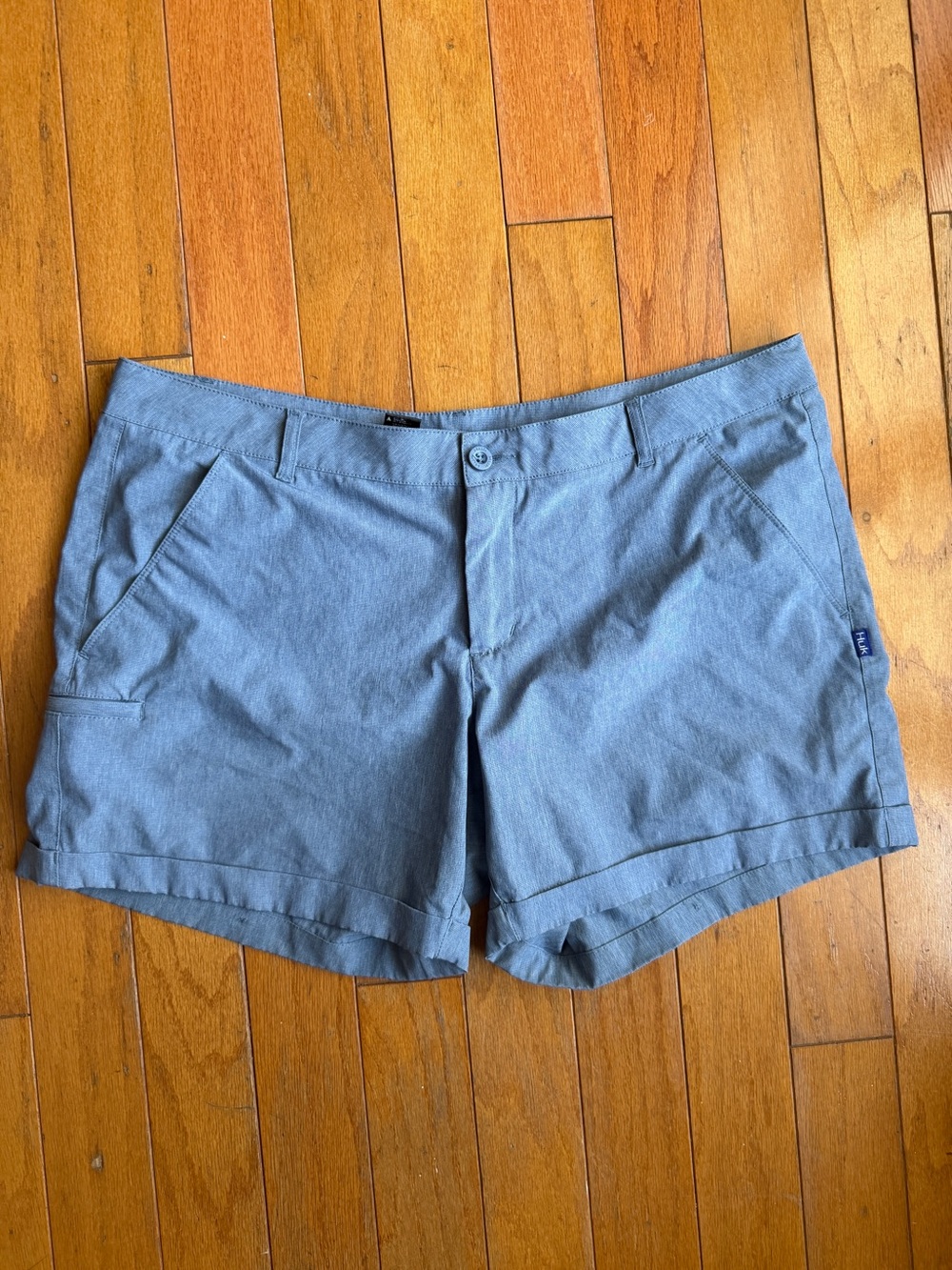 Huk Fishing Shorts Women’s Size XL Blue Lightweight Performance Fabric Pockets